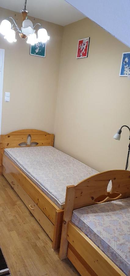 Venusz Apartman Cserkeszőlő Dış mekan fotoğraf